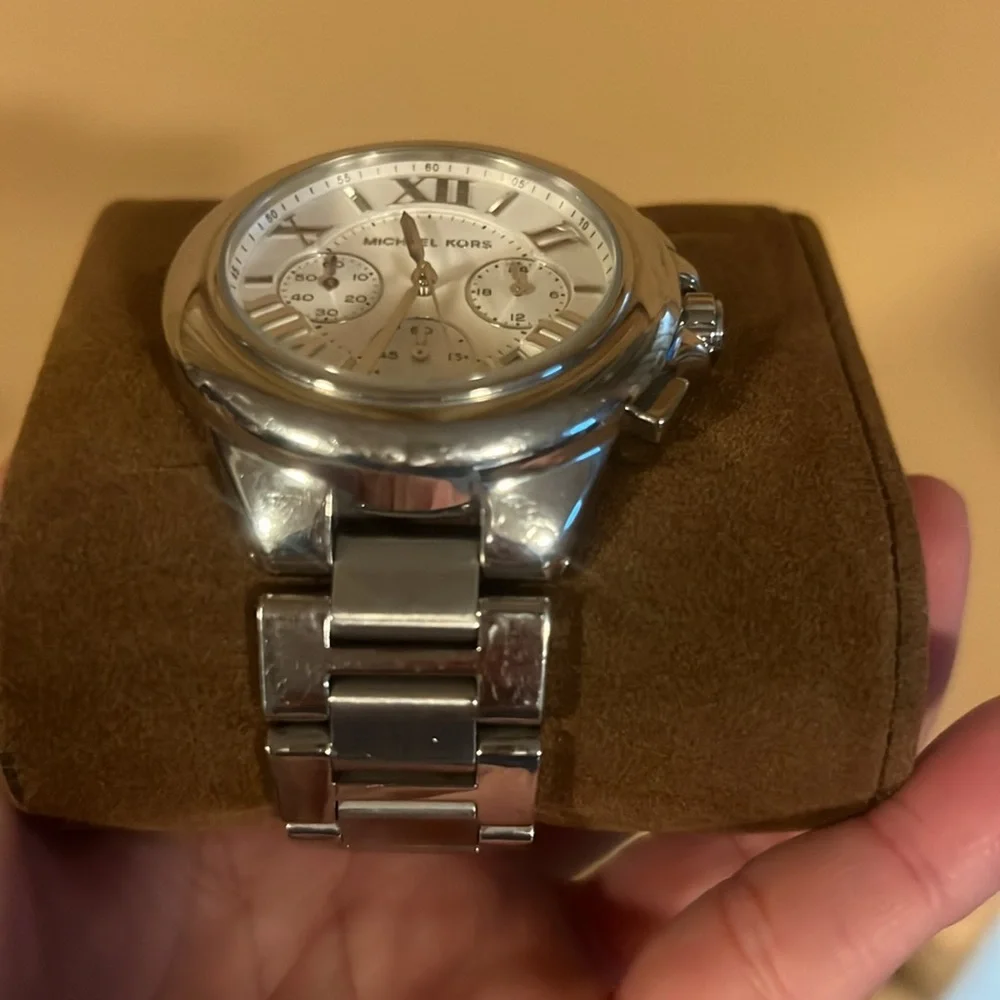 Michael Kors Watch - Picture 3 of 5